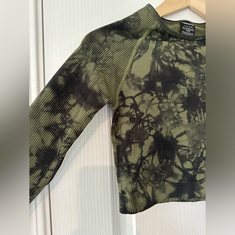 PINK Active tie dye crop long sleeve - Picture 6 of 11